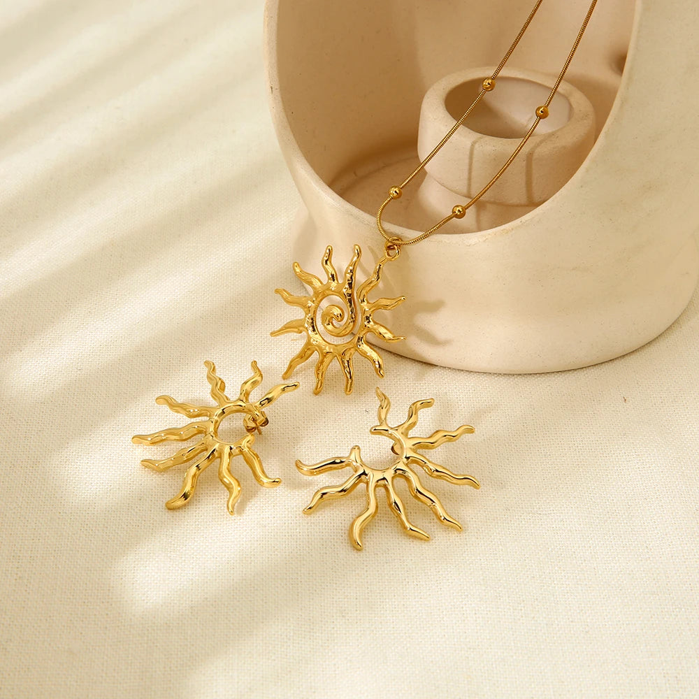 Vintage Jewelry New Arrival Stainless Steel Waterproof Hollow Irregular Sun Shaped Pendant Necklace Studs Earrings for Women