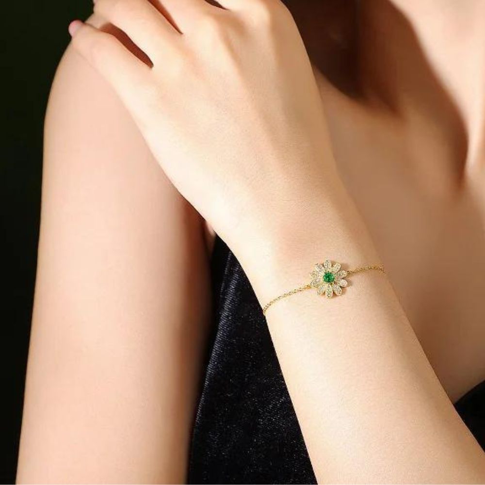 Bracelet Fleur femme poignet