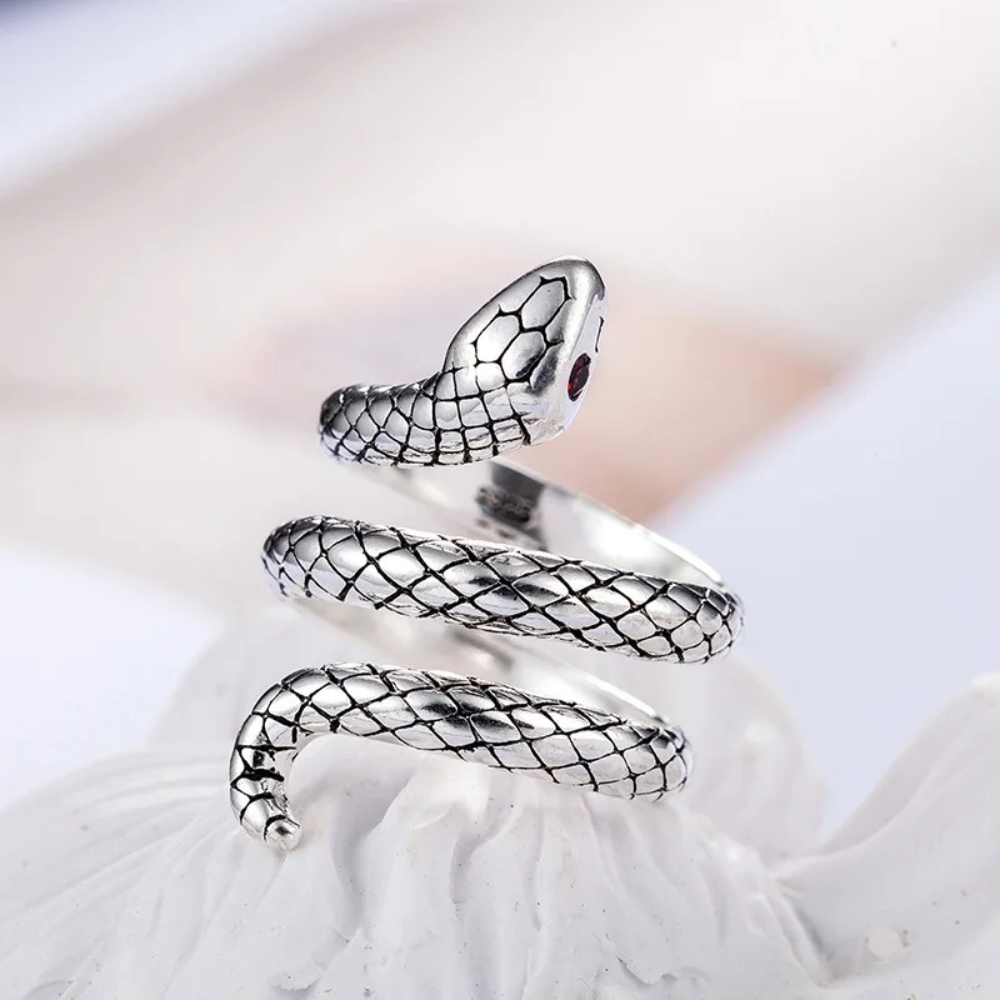 Bague Serpent Argent Yeux Rouges femme