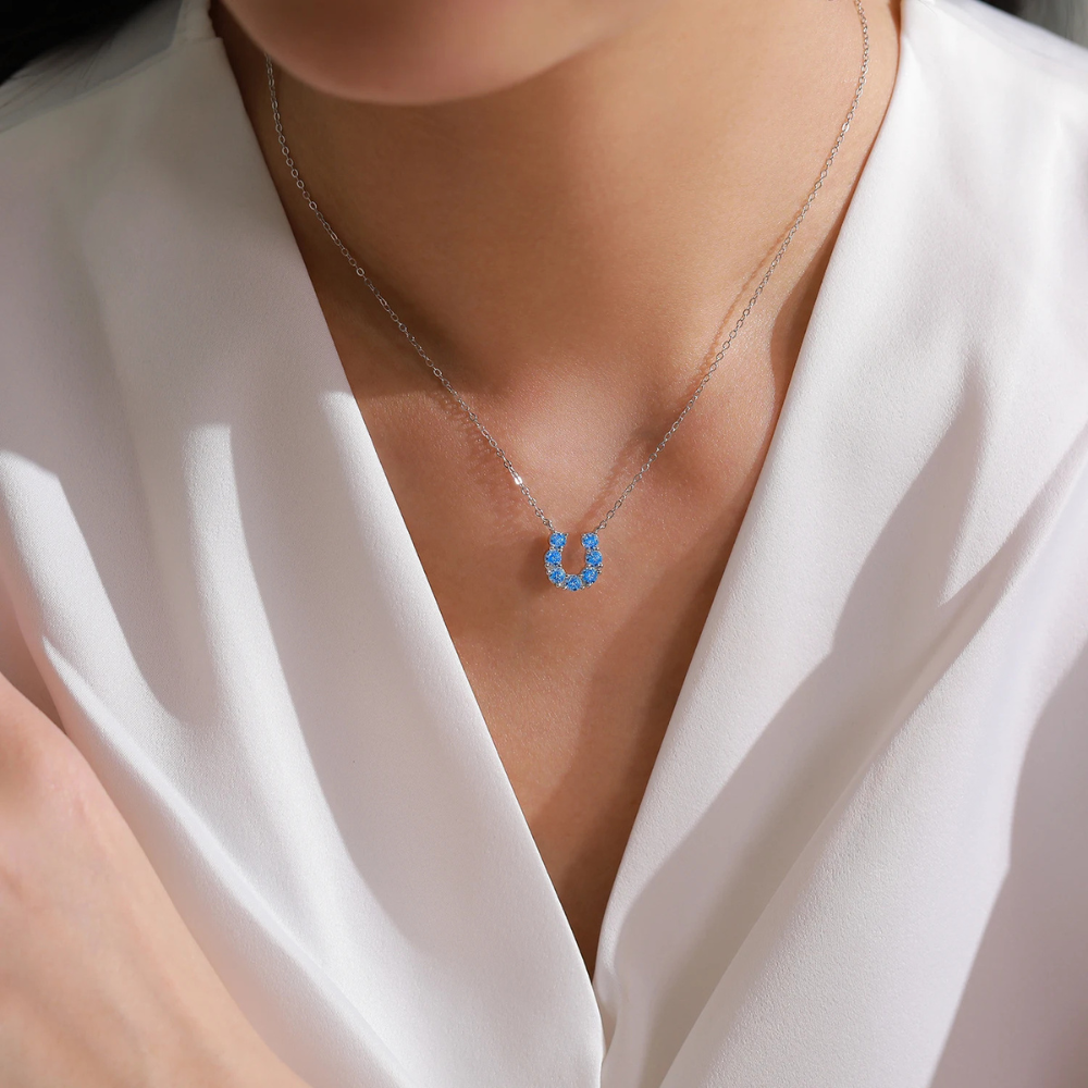 Collier Fer à Cheval Argent Diamants Bleus femme