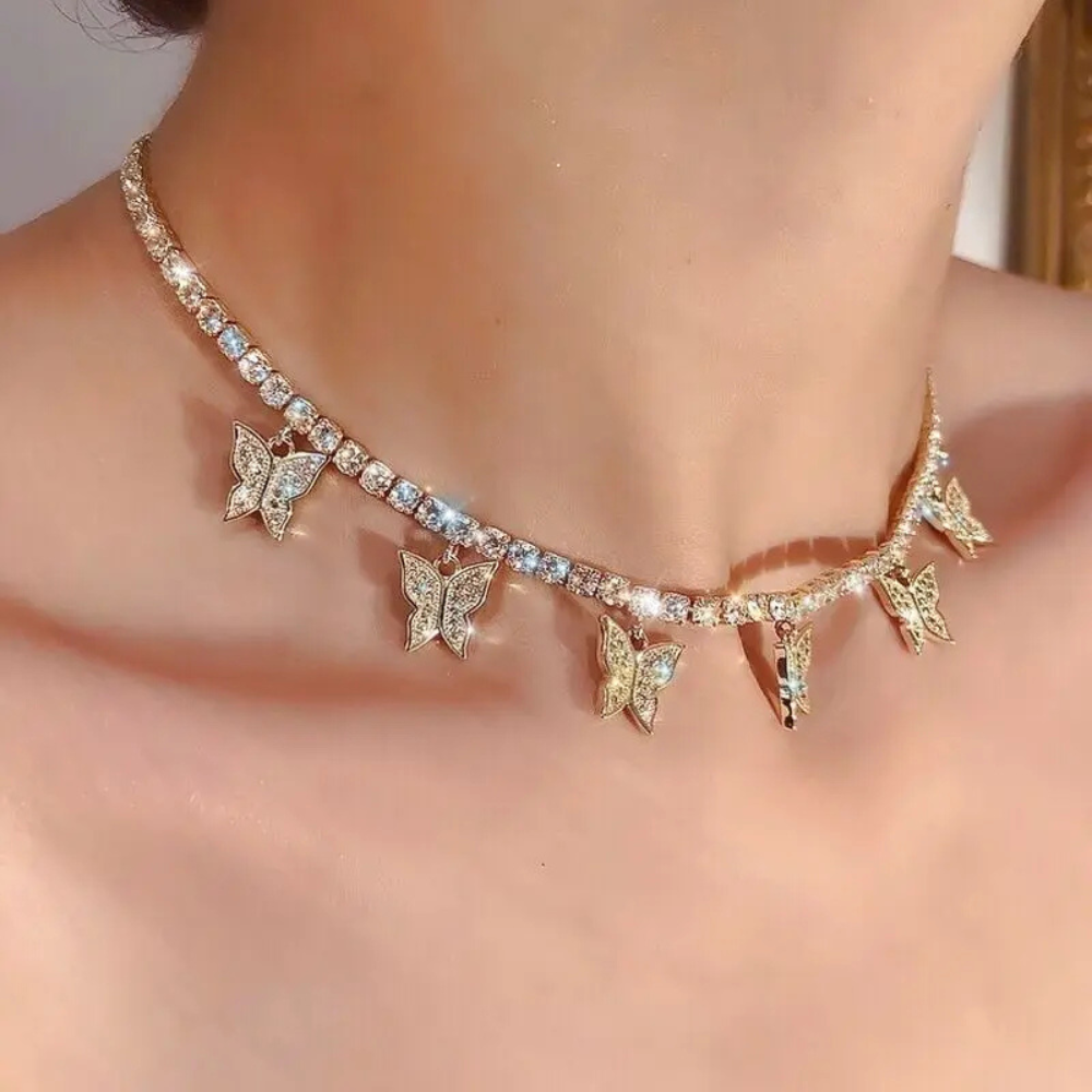 Collier de Diamants et Papillons