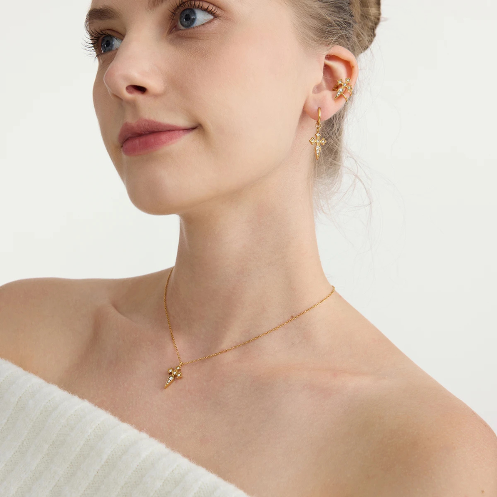 Collier Croix Pointue Femme or