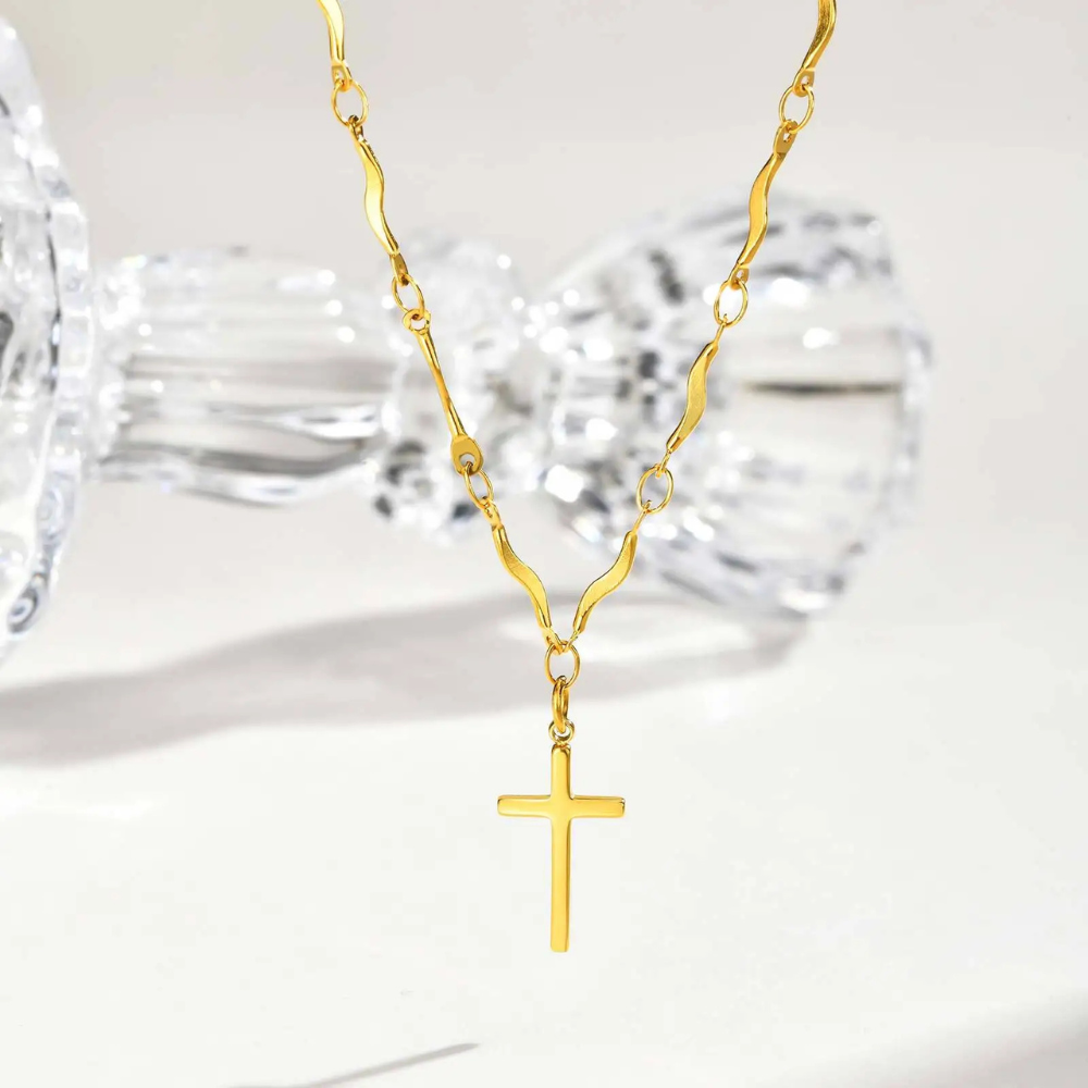 Collier Croix Dorée Simple Femme pendentif
