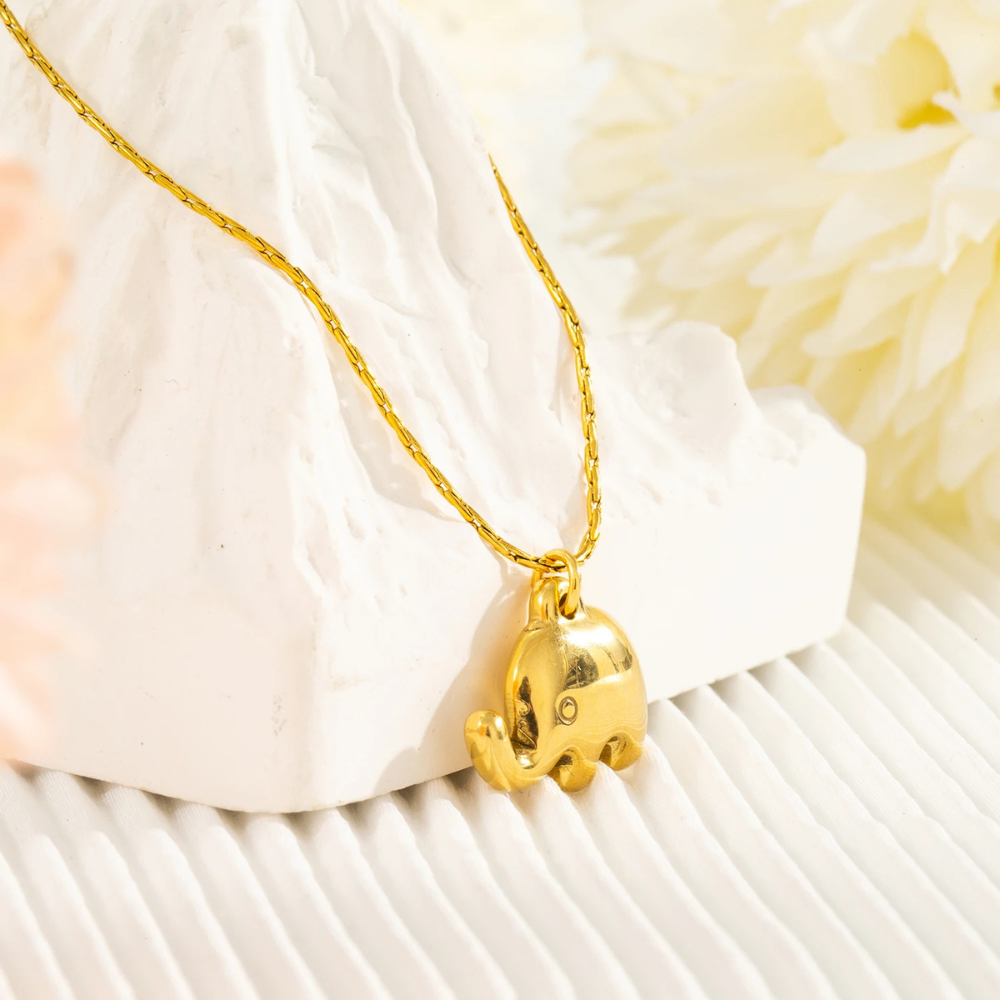 Collier Éléphant Femme or
