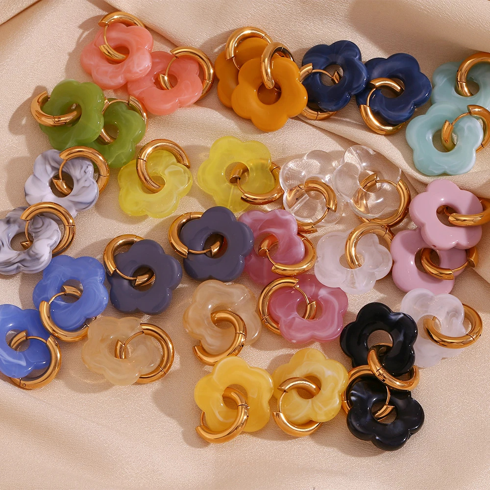 Boucles d'Oreilles Fleur Résine