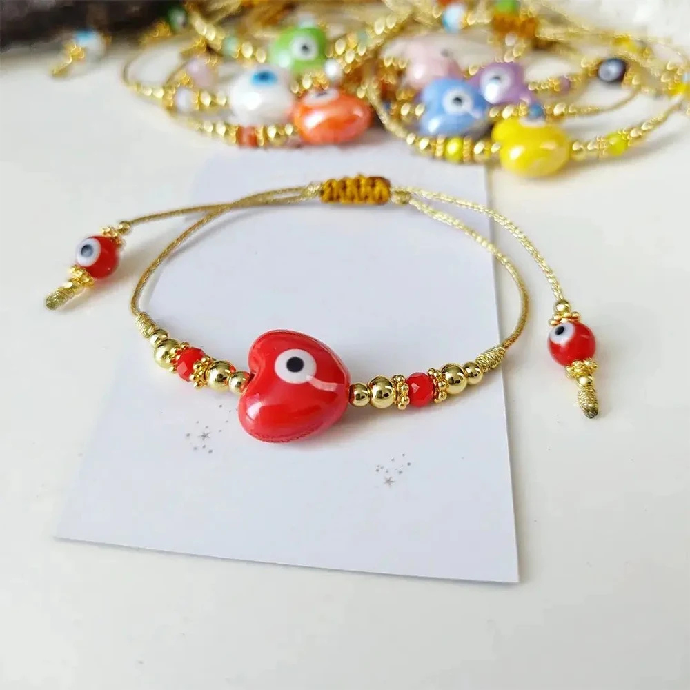 Bracelet Fil Œil Cœur Rouge