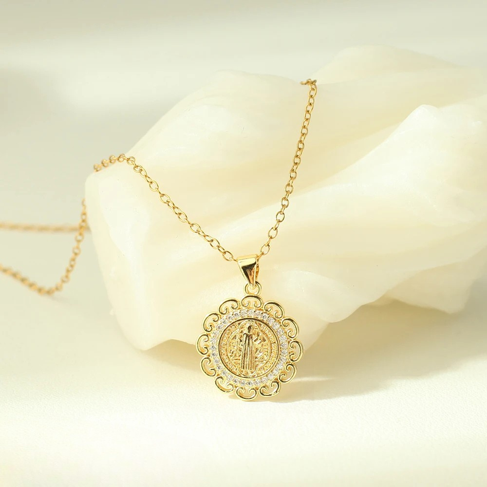 Collier Médaillon Vierge Marie