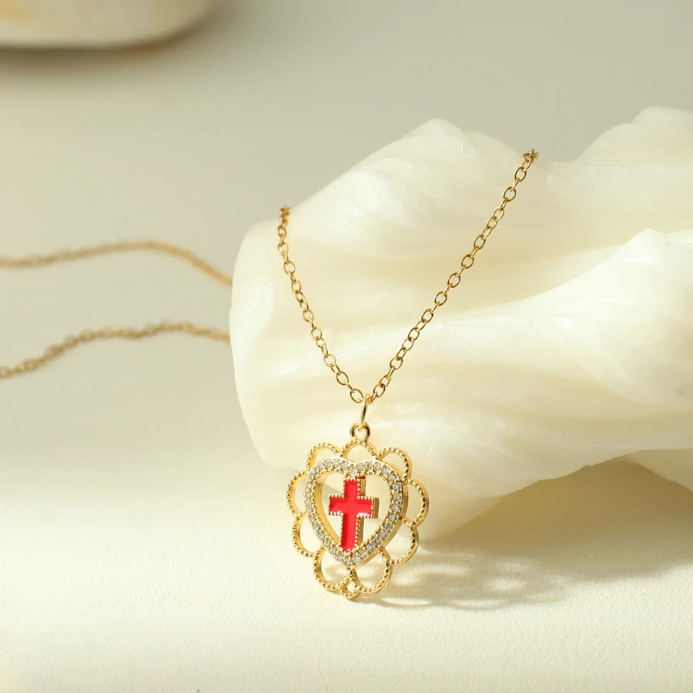 Collier Croix Rouge Cœur