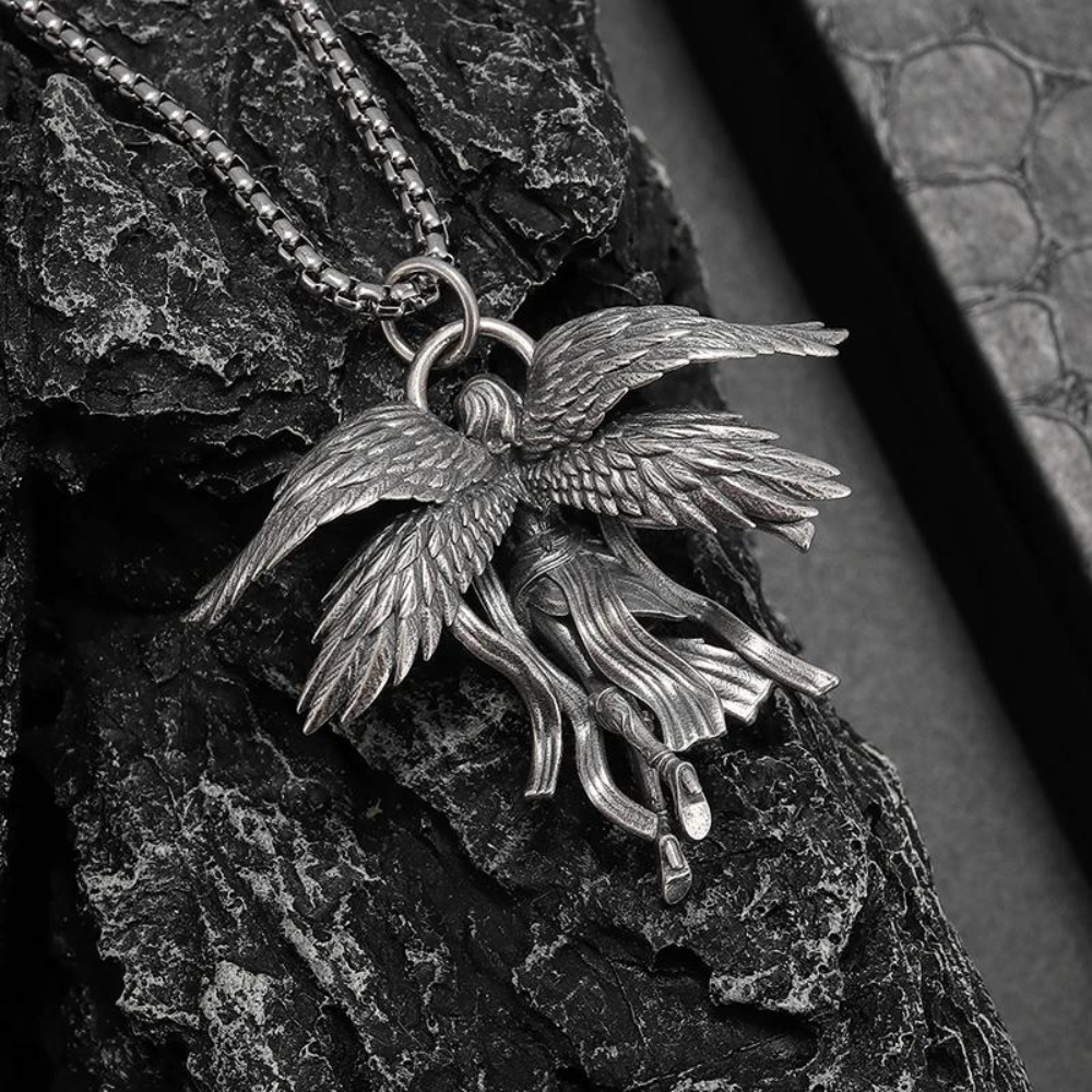 Collier ange Gothique