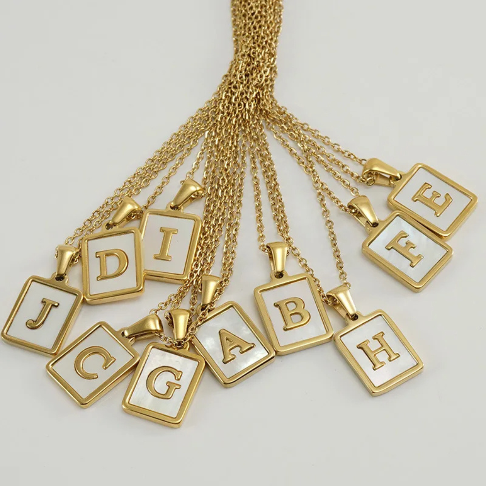 Collier Initiale W Nacre