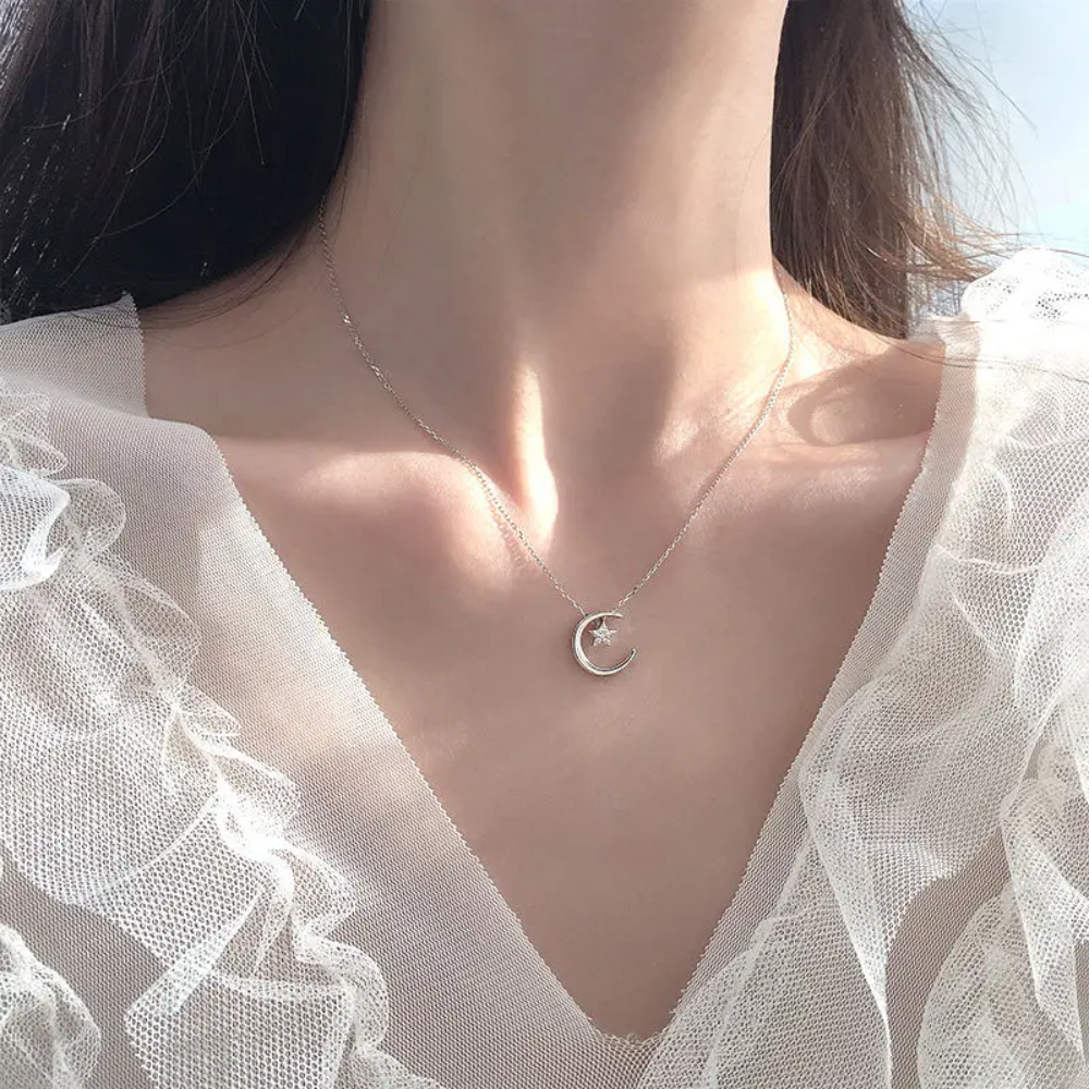 Collier Demi-Lune Étoile