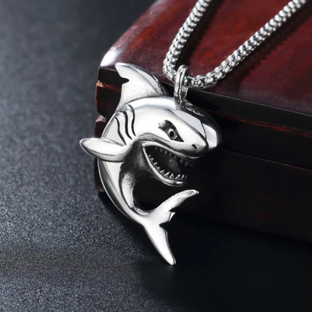 Collier Requin Homme