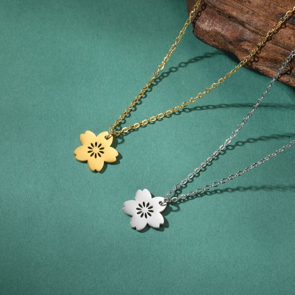 Collier Fleur Étoile Acier