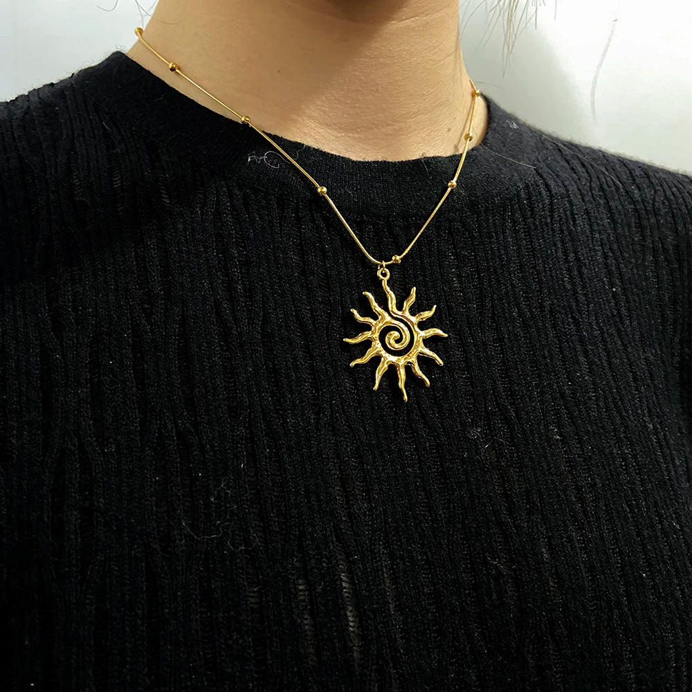 Vintage Jewelry New Arrival Stainless Steel Waterproof Hollow Irregular Sun Shaped Pendant Necklace Studs Earrings for Women