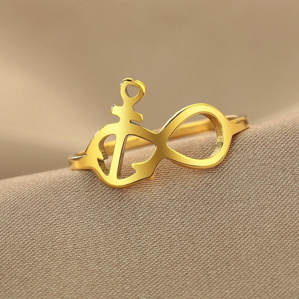 bague pour femme avec motif infini