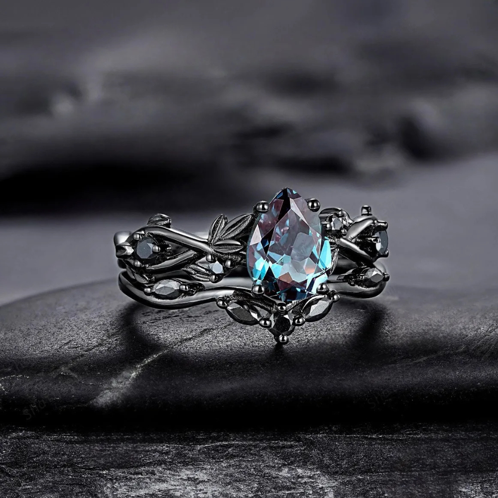 Bague Noire Pierre Bleue simple