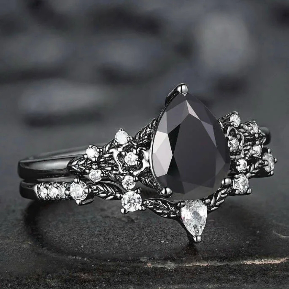Bague Noire Brillante pierre