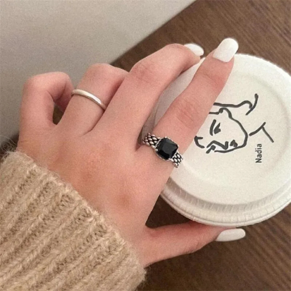 Bague Pierre Noire femme zircon