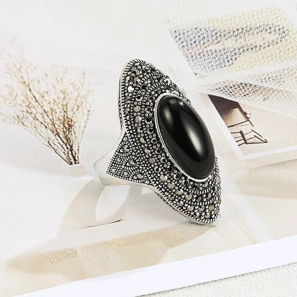 Bague Noire Ovale