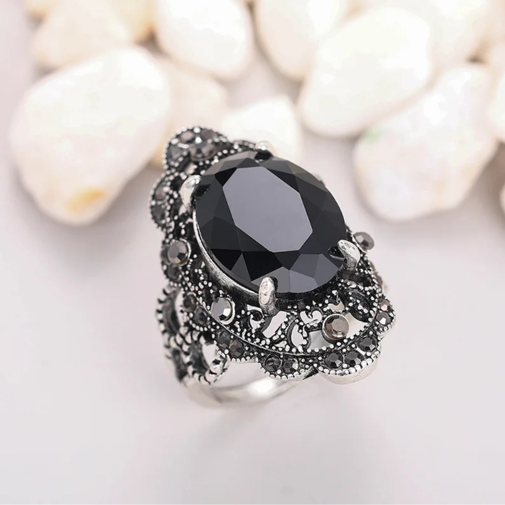 Bague Noire Ovale Vintage