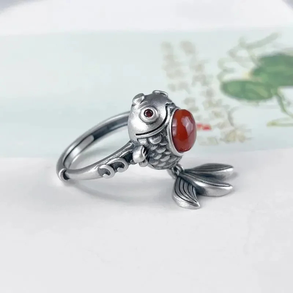 Bague Poisson pierre rouge