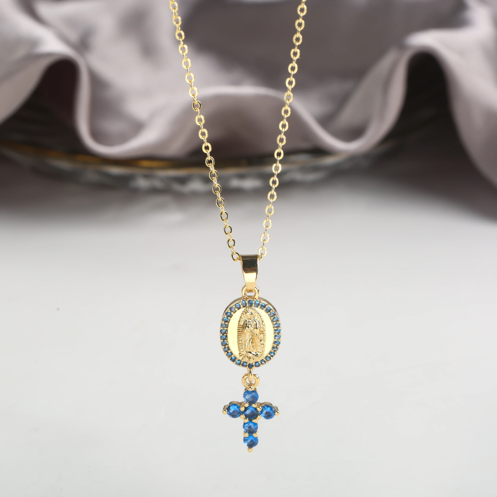 Collier Médaille Vierge et Croix Strass turquoise