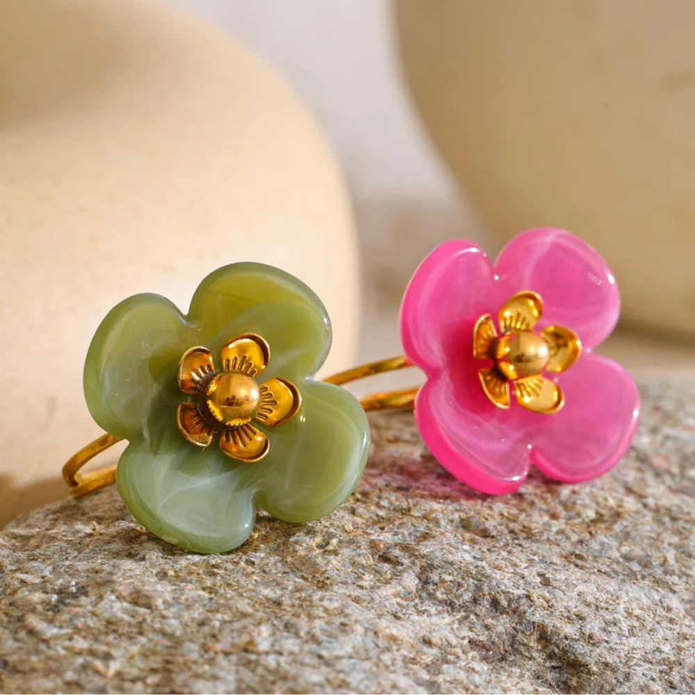 Bague Fleur Résine et Dorée couleur