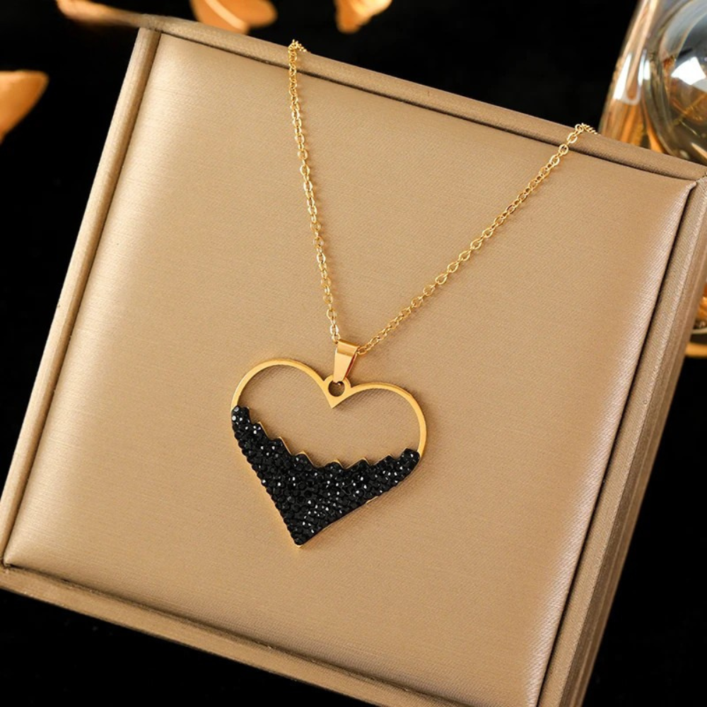Collier Pendentif Coeur Strass Noirs doré