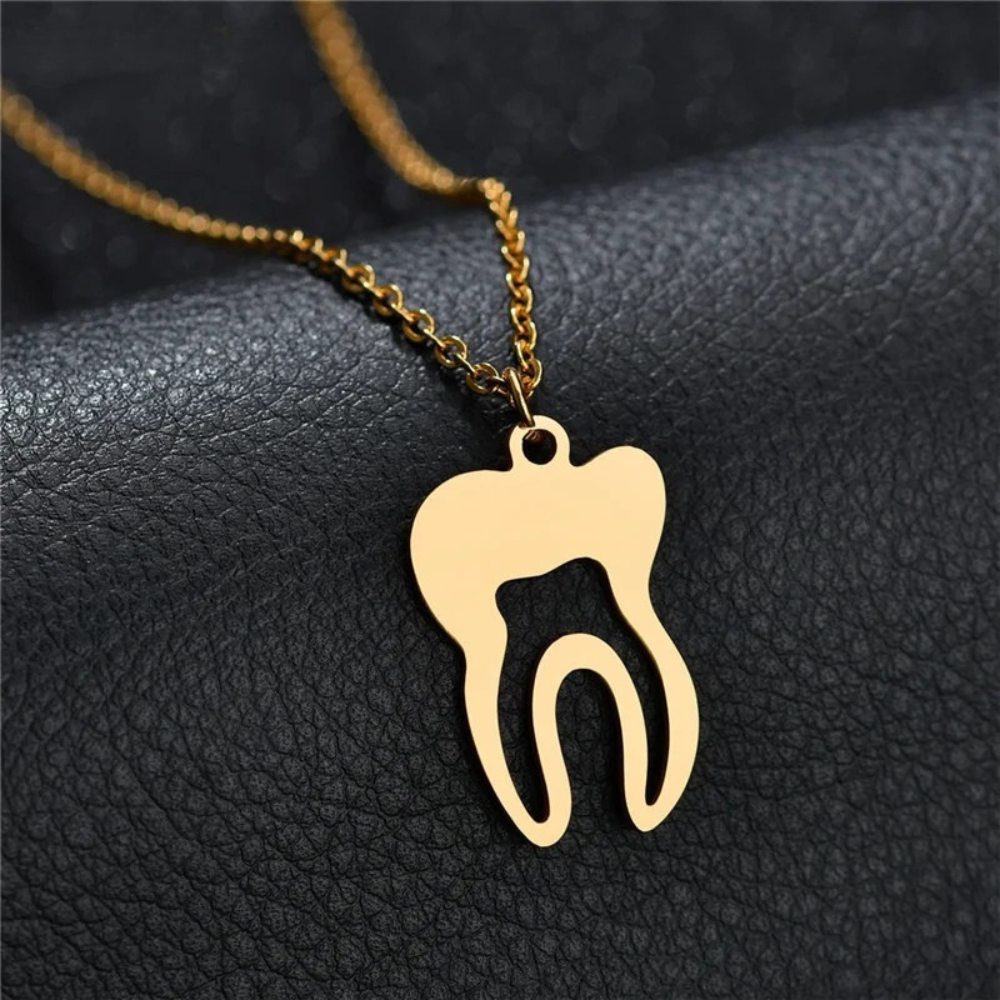 Collier Pendentif Dent or