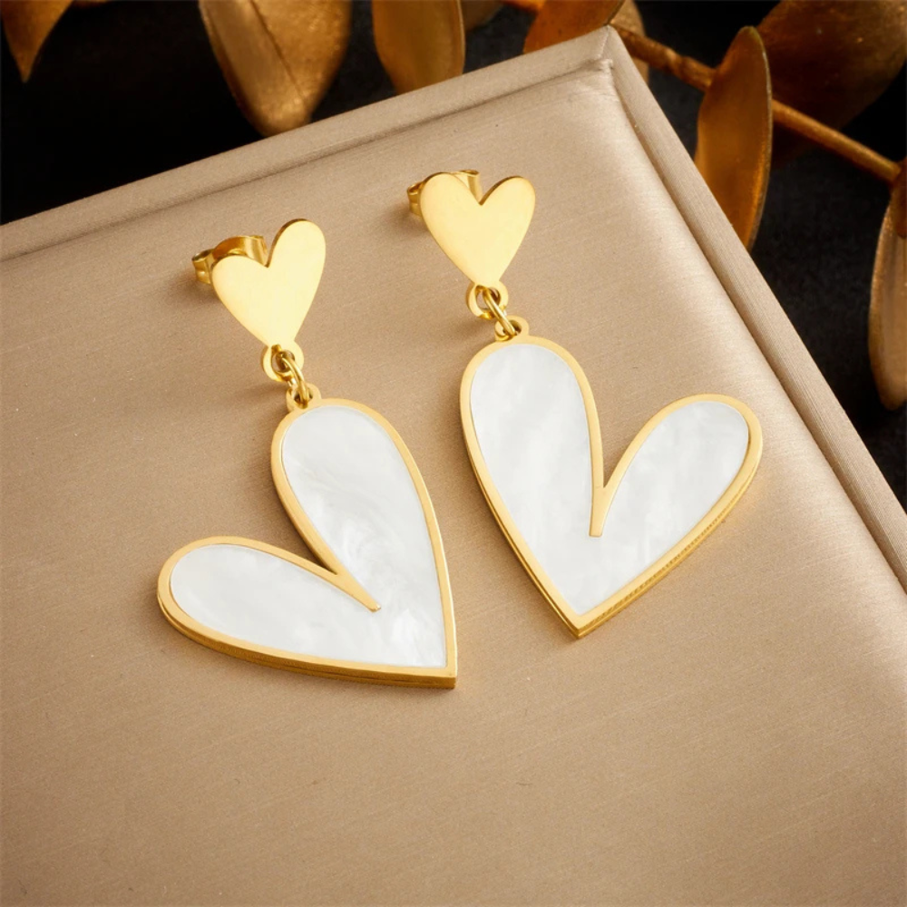 Boucles d'Oreilles Coeurs Nacre Blanc doré