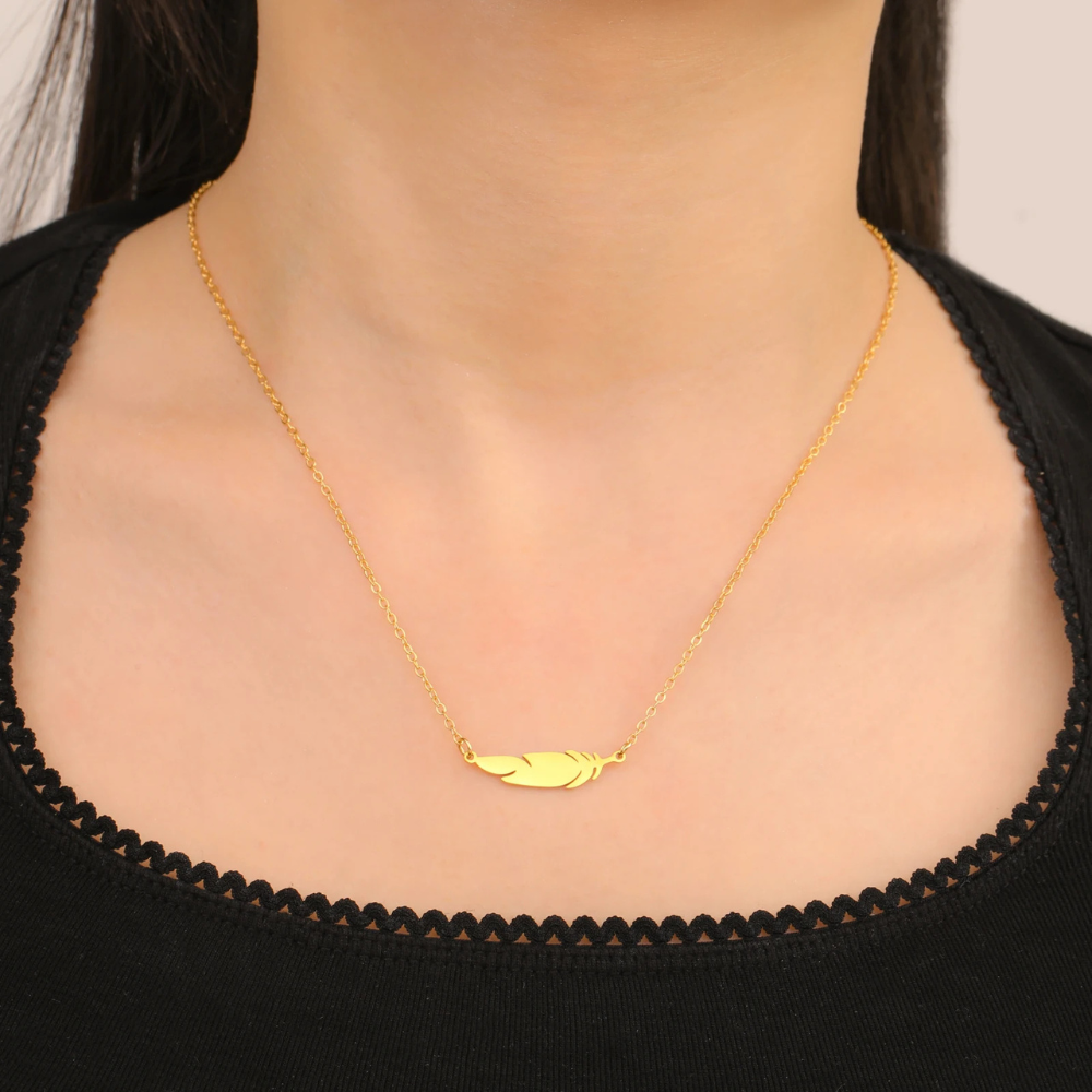 Collier Plume Femme pendentif