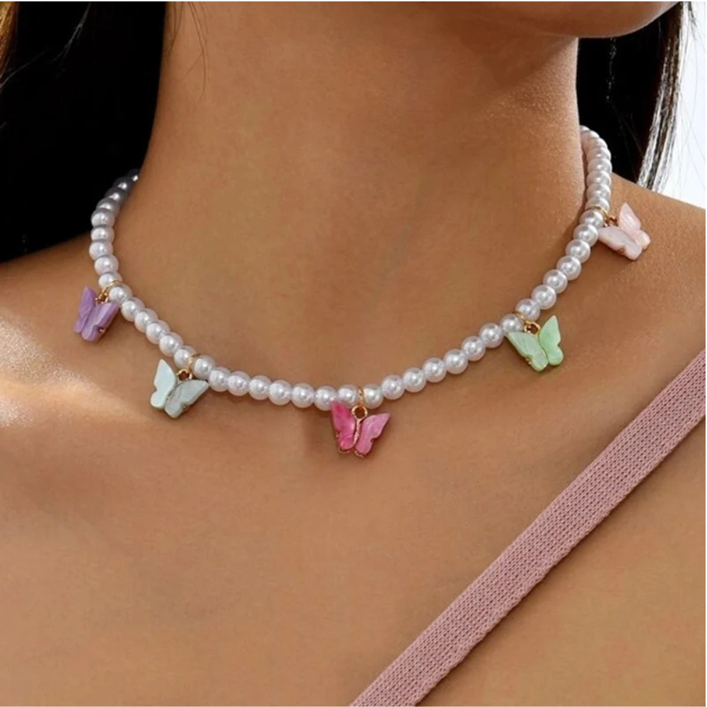 Collier Perles Blanches Papillon