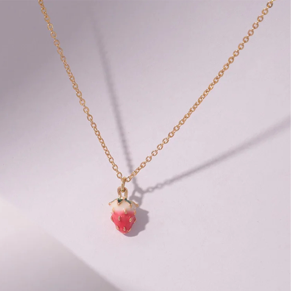 Collier Fraise Fille pendentif