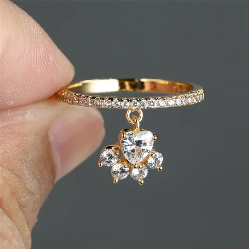Bague Patte de Chien Strass acier