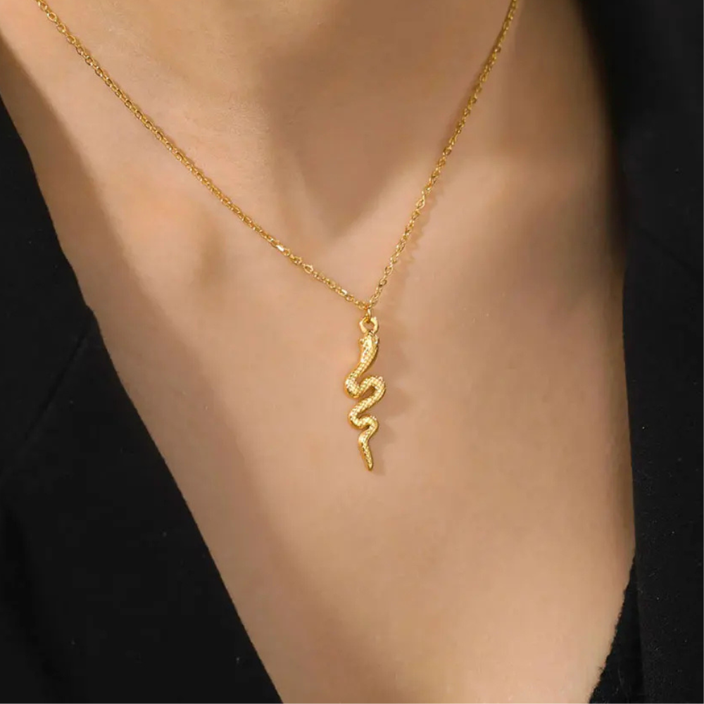 Collier Serpent Design doré femme