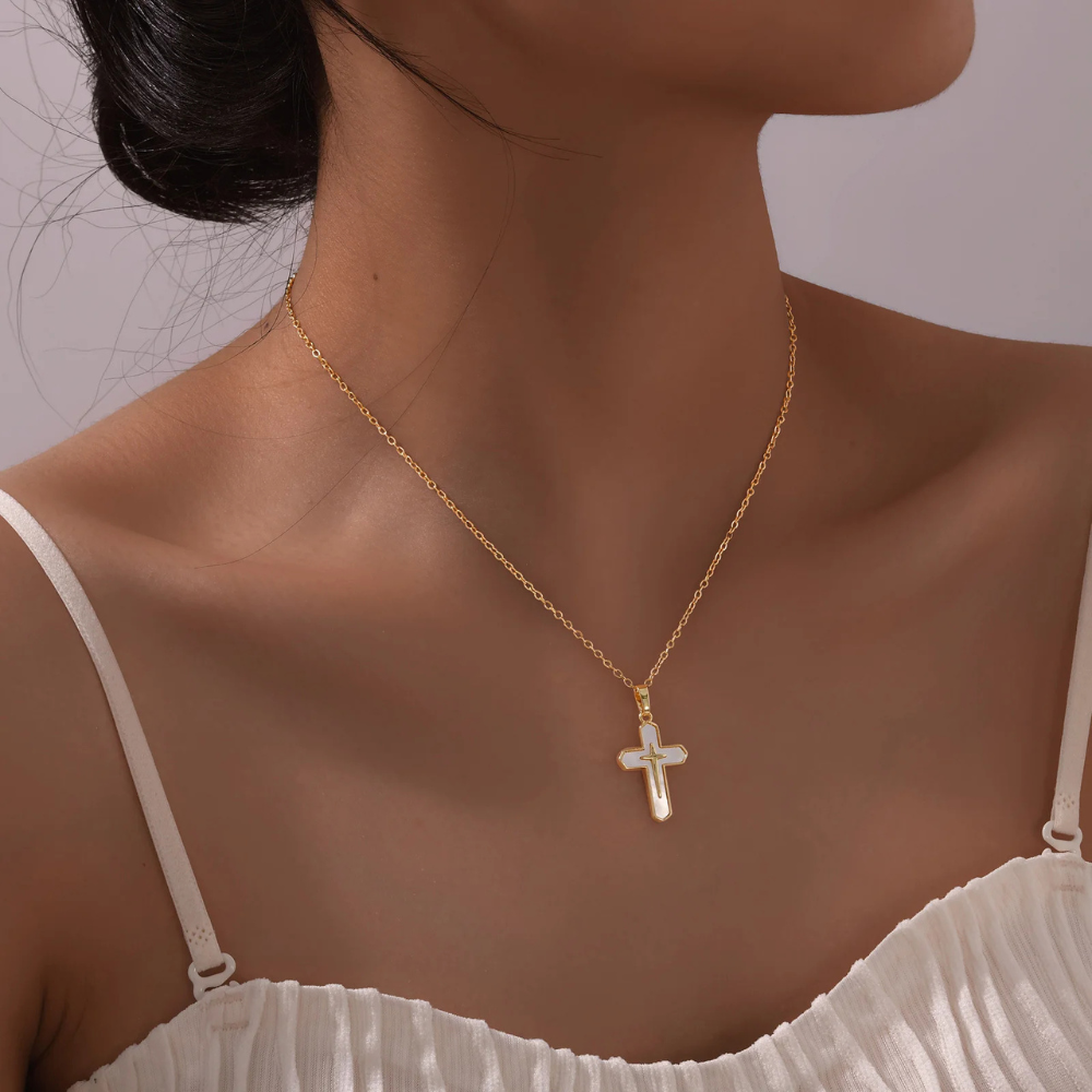 Collier Croix Nacre Femme acier