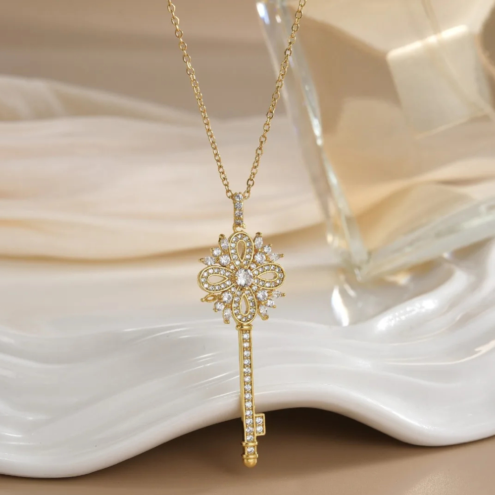 Collier Clé Diamant blanc