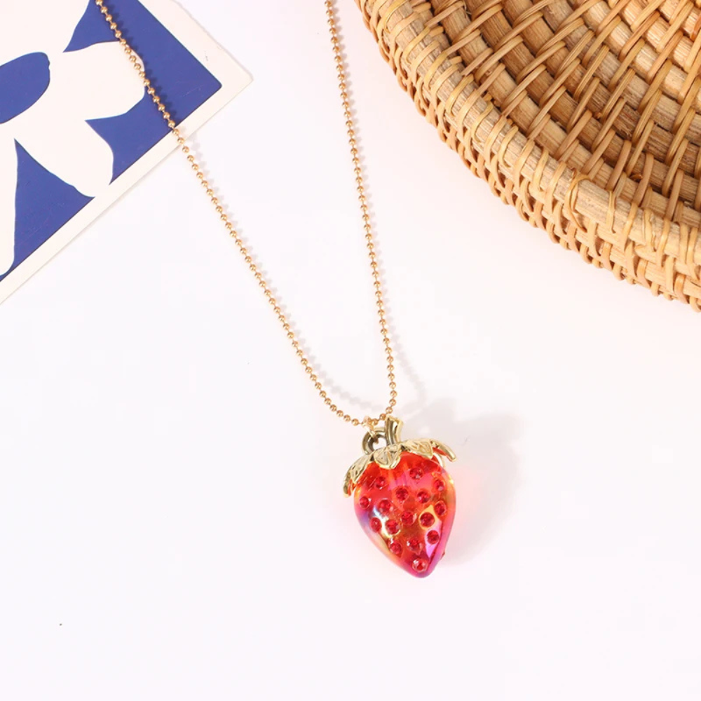 Collier Pendentif Fraise doré