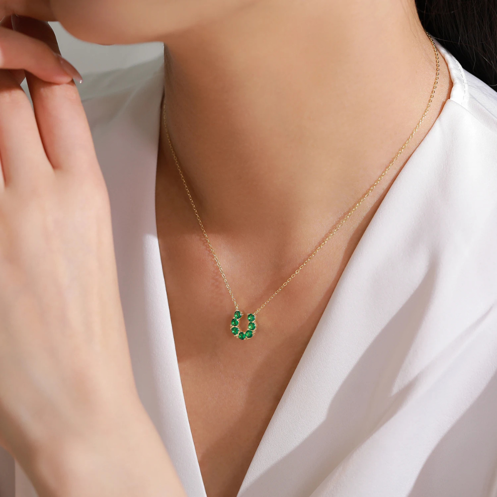 Collier Fer à Cheval Or Diamants Verts femme