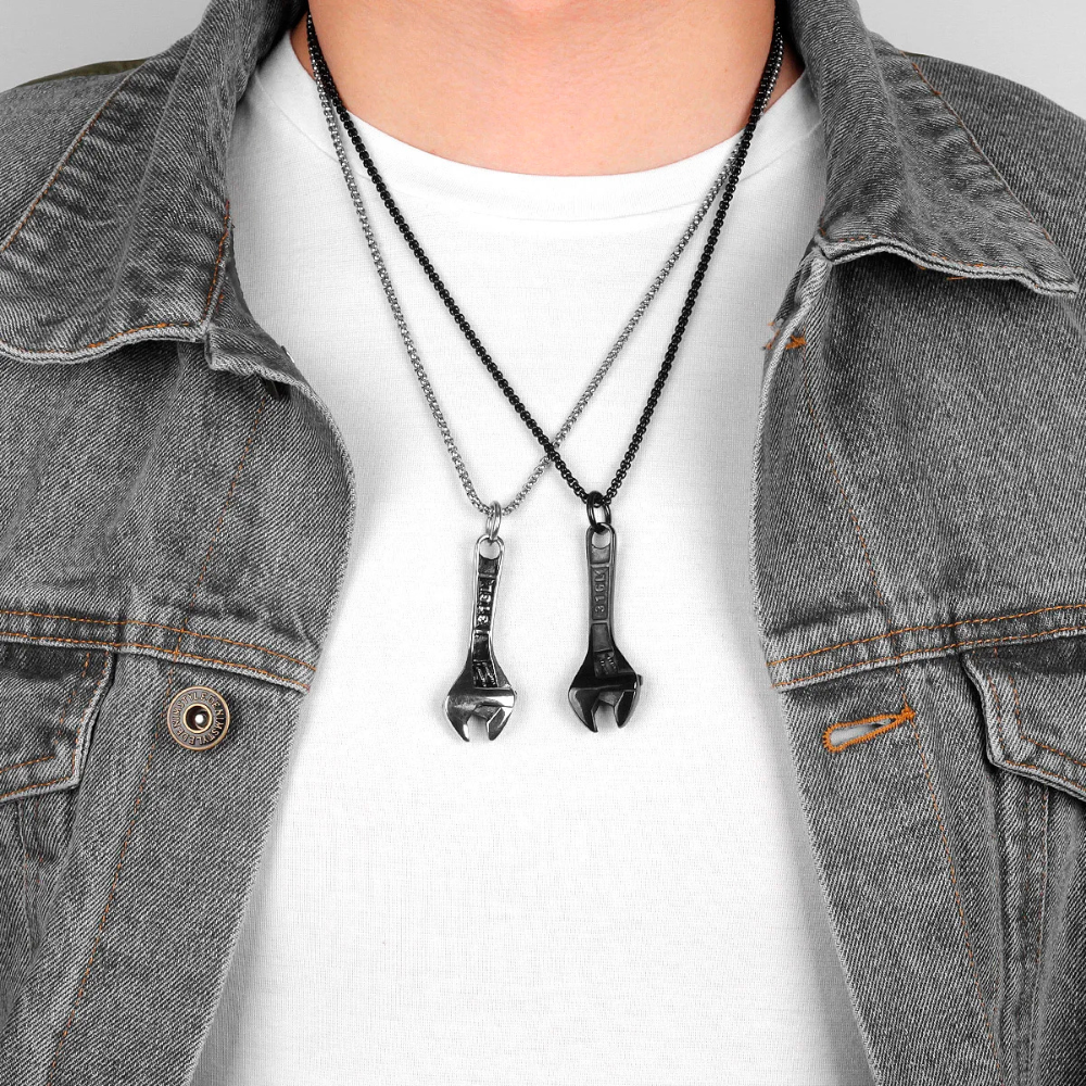 Collier Pendentif Clé à Molette acier