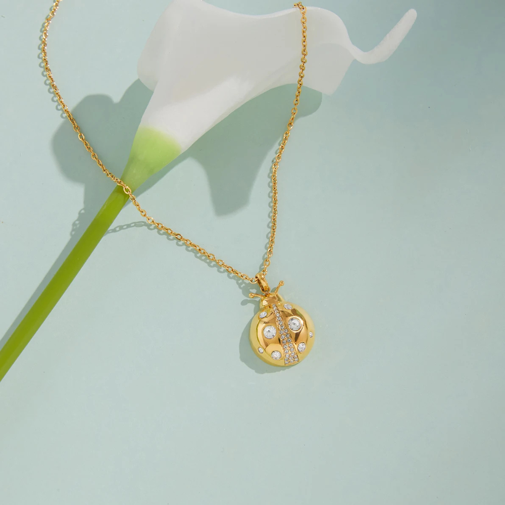 Collier pendentif Coccinelle zircon