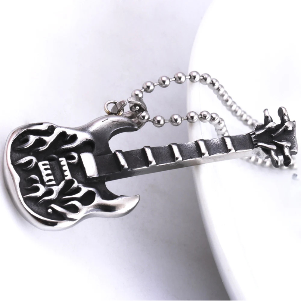 Collier Guitare Flamme acier