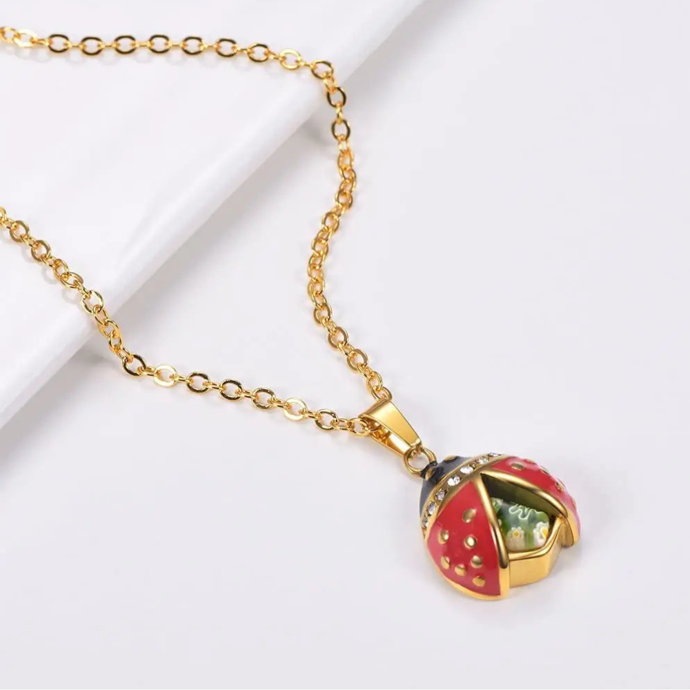 Collier avec Coccinelle doré