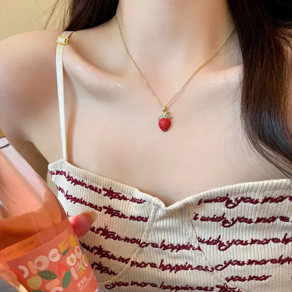 Collier Fraise Strass femme
