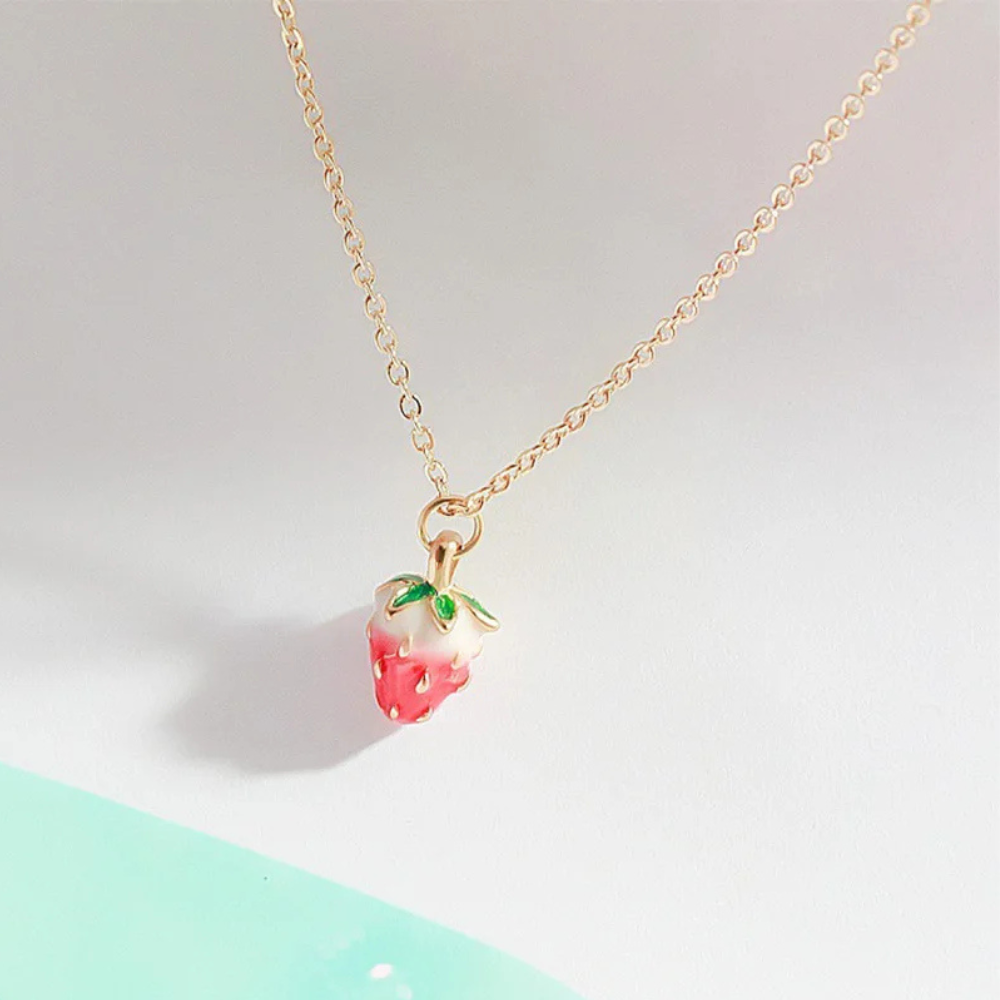 Collier Fraise Fille doré