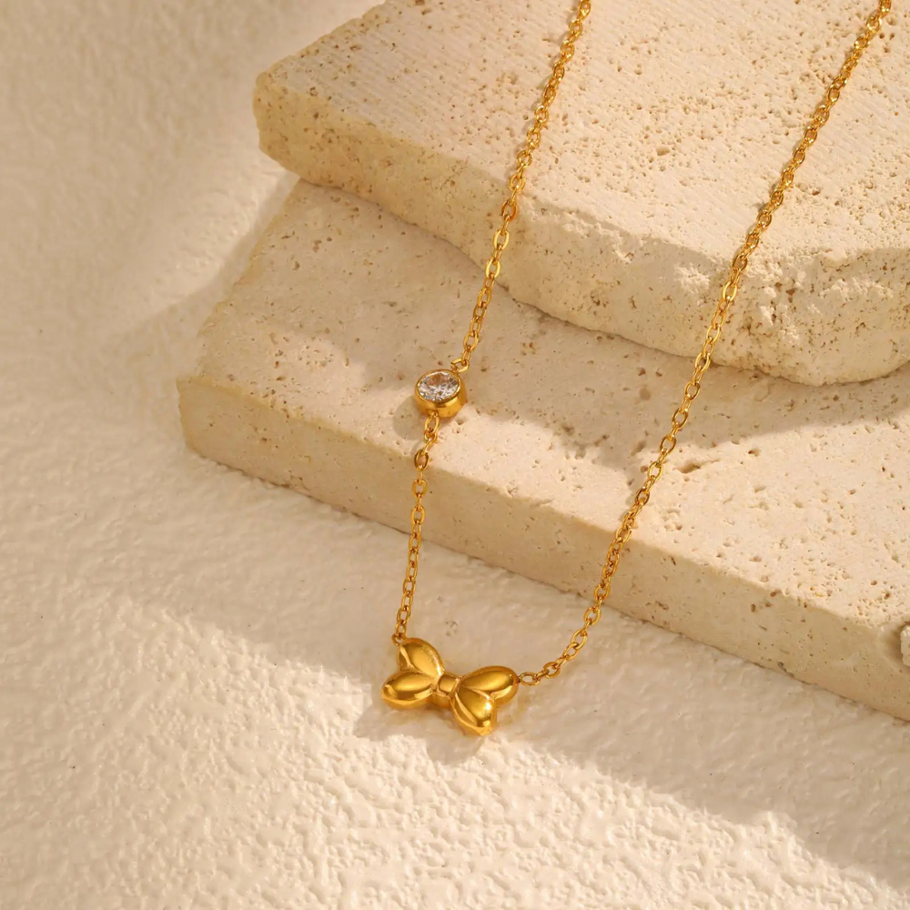 Collier Petit Noeud Or acier inoxydable