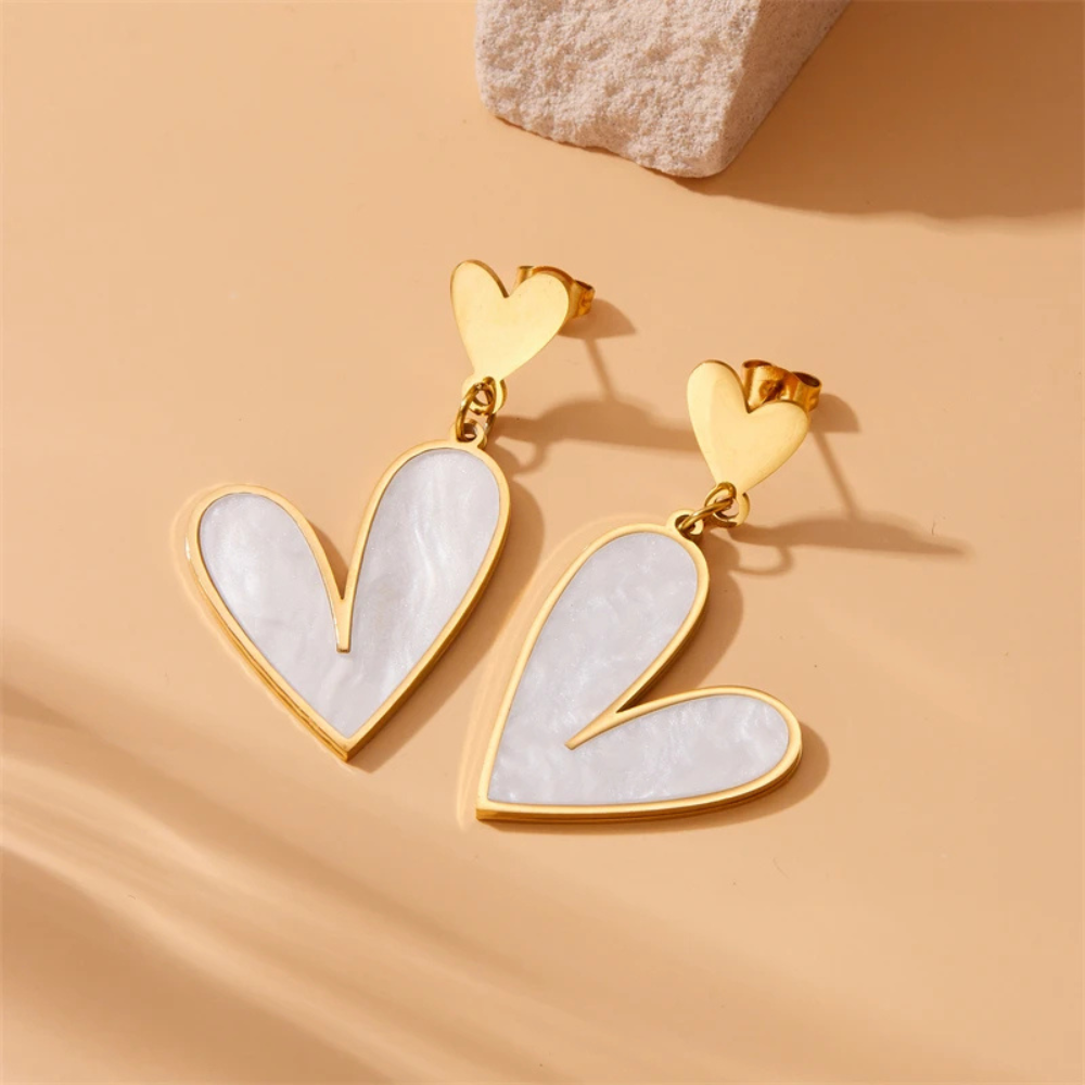 Boucles d'Oreilles Coeurs Nacre Blanc acier inox