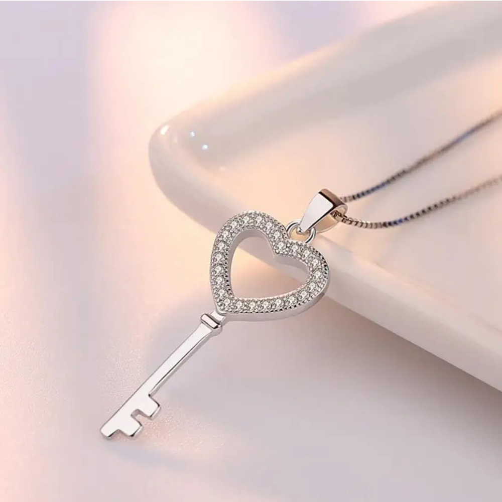 Collier Clé Argent Femme pendentif