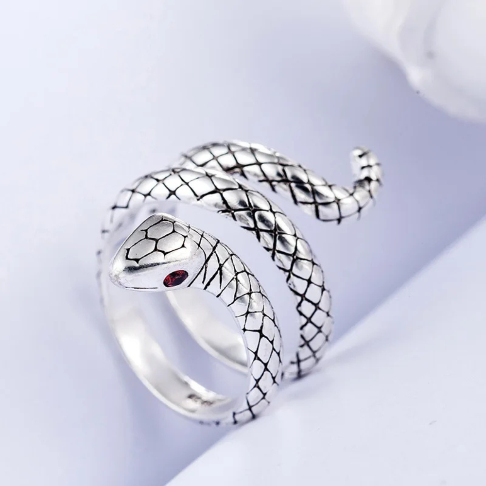 Bague Serpent Argent Yeux Rouges pas cher