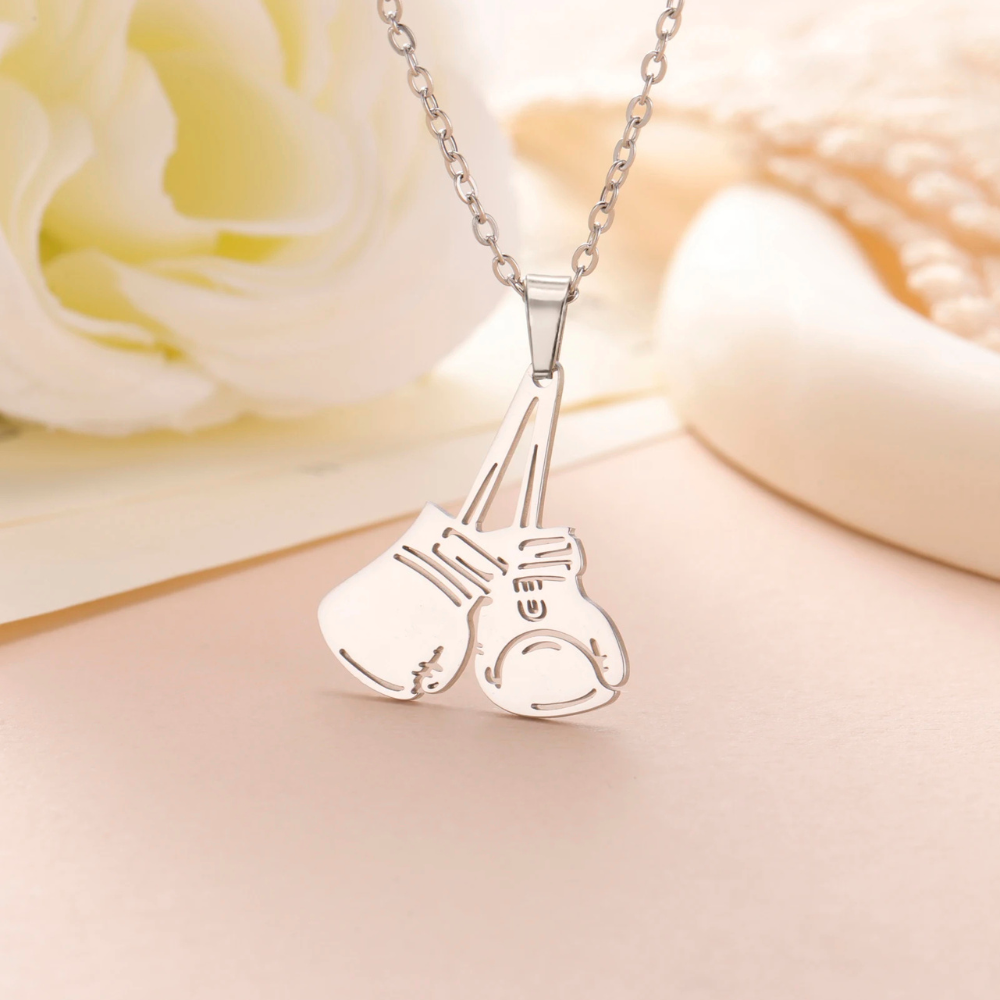 Collier Gants de Boxe Femme pas cher